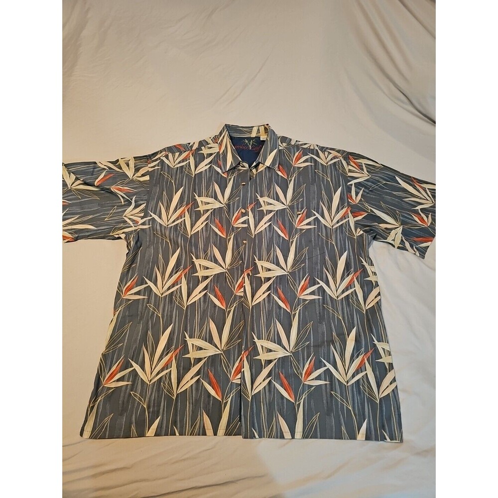 Bamboo Cay Mens Hawaiian Floral Shirt XL Gray Pink White Tan. Button Down